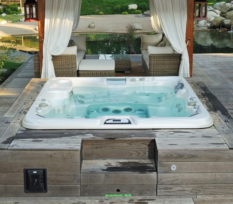 ABOUT SUNDANCE® SPAS